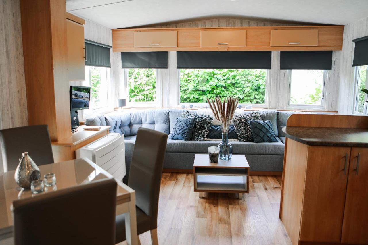 Chalet Op 5* Camping De Paardekreek 科特海讷 外观 照片