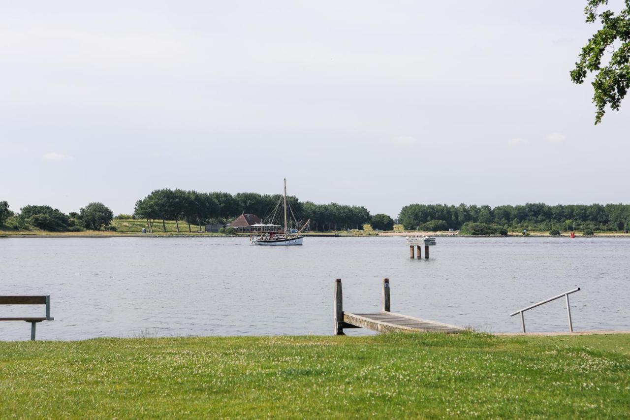 Chalet Op 5* Camping De Paardekreek 科特海讷 外观 照片