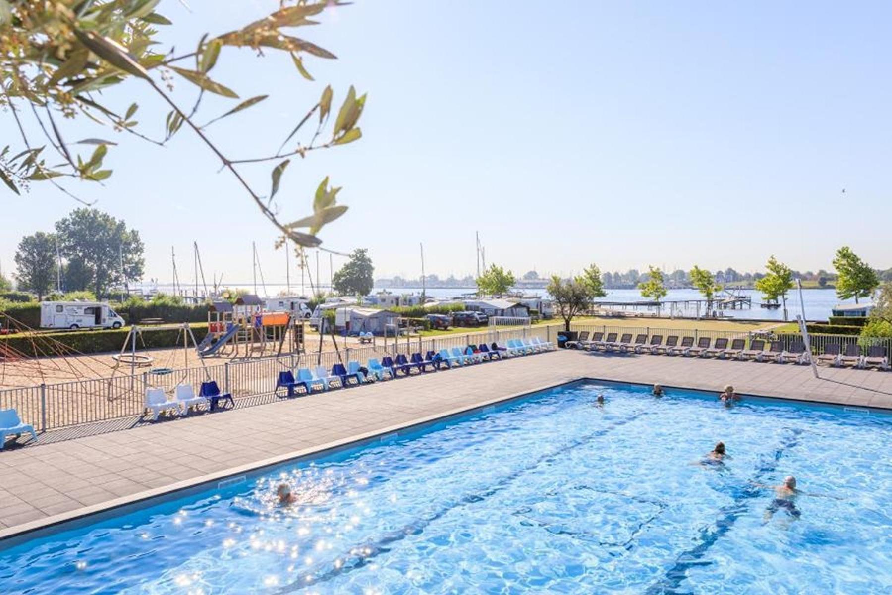 Chalet Op 5* Camping De Paardekreek 科特海讷 外观 照片