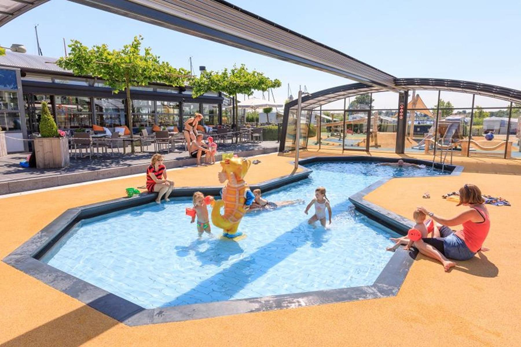 Chalet Op 5* Camping De Paardekreek 科特海讷 外观 照片
